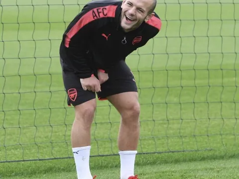 Jack Wilshere vẫn cười "toe toét" trong ngày bị Tam sư cho ra rìa