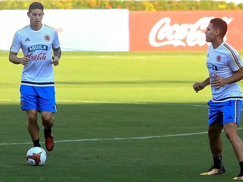 James Rodriguez, Falcao 'chăm sóc' cho nhau trước thời khắc sinh tử