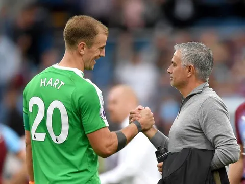 Joe Hart TIẾT LỘ bí quyết khiến Pogba ôm hận trên chấm phạt đền