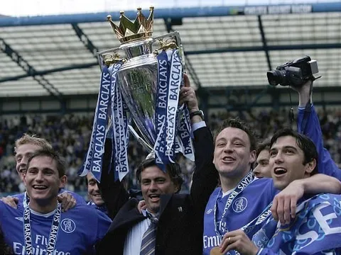 John Terry: Chelsea của Mourinho có thể đánh bại Man City hiện tại