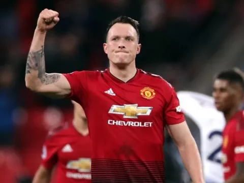 Man Utd thắng tối thiểu, NHM "cảm ơn" 1 cái tên không ai ngờ tới