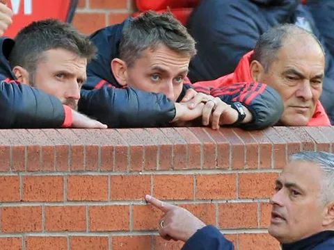Để thắng Chelsea, Mourinho phải đụng đến cầu thủ không thể đụng đến