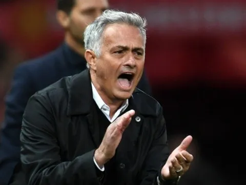 Mourinho chiến thắng nhưng Man United... 'thất bại'