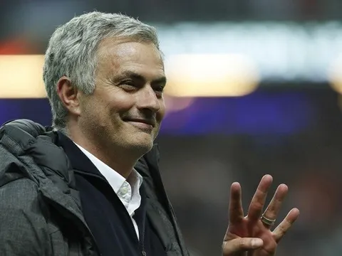 Jose Mourinho muốn đòi "cả vốn lẫn lãi" với Antonio Conte