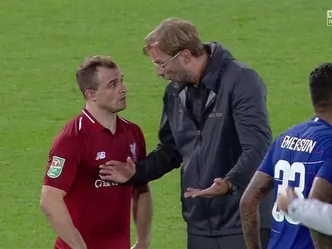 Jurgen Klopp phân trần lý do xông vào sân quát mắng Shaqiri
