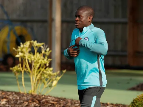 Kante trở lại tập cùng Chelsea, sẽ ra sân trong trận đấu với Roma?