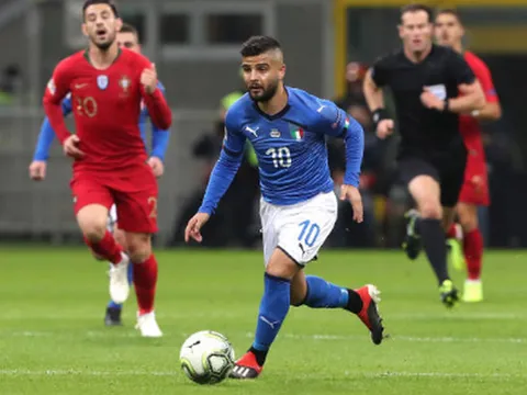 'Khách quý' bất ngờ viếng thăm trận đấu Italia và Bồ Đào Nha
