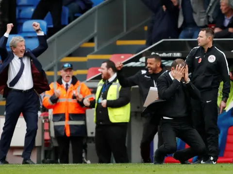 Khán đài Selhurst Park như "nổ tung" sau trận kịch chiến với West Ham