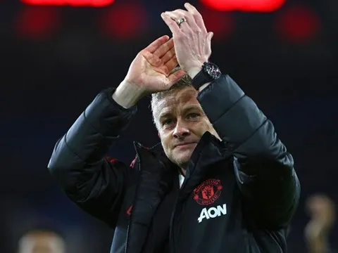 Khán giả Old Trafford lần đầu làm điều này cho Solskjaer, thứ đã biến mất từ sau thời Sir Alex