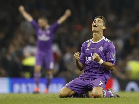 Khi bóng vàng cũng chẳng còn xứng với Ronaldo