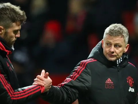 Khi những "vết rạn" của Man Utd bộc lộ, thật khó để trách Solskjaer
