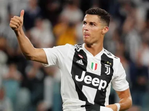Khi thế giới chỉ có duy nhất Ronaldo 'xịn'