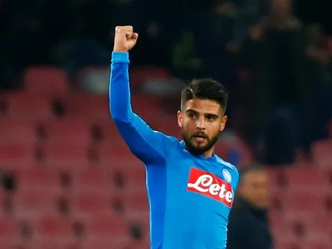 Khoảnh khắc Champions League: Khi cả San Paolo gọi tên Insigne!