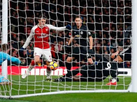 Không chỉ Arsenal, Lukaku cũng suýt hại De Gea
