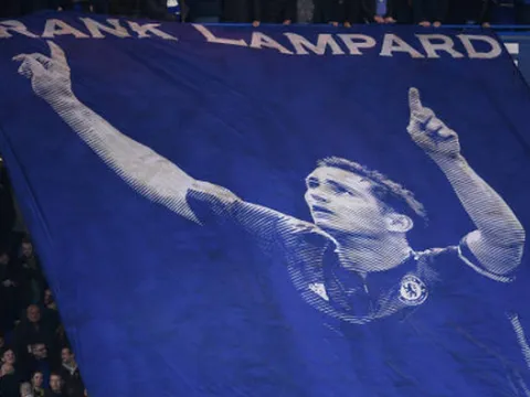 Lampard trở về, người thầy đầu tiên của anh đích thân đến dự khán
