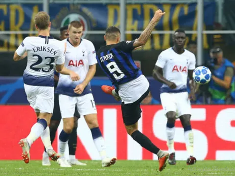 Không chỉ lập siêu phẩm, Icardi còn để lại hình ảnh đẹp sau trận