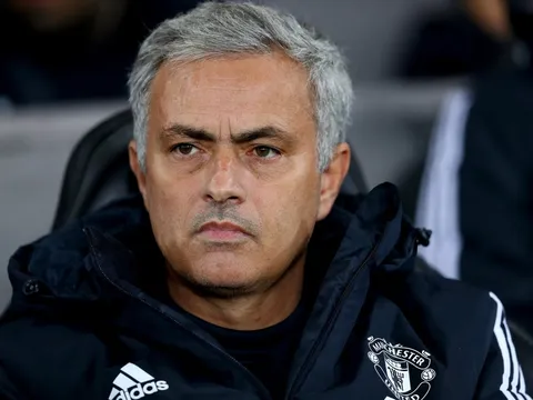 Không có HLV nào tốt hơn Mourinho để dẫn dắt M.U