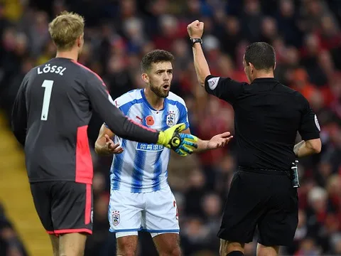 Không Coutinho, Liverpool đã có 'Tommy Smith'