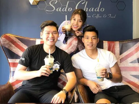 Không lên tuyển, Văn Thanh uống trà sữa giải sầu