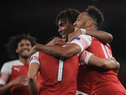 Không phải Aubameyang, đây mới là cái tên được fan Arsenal ngợi ca