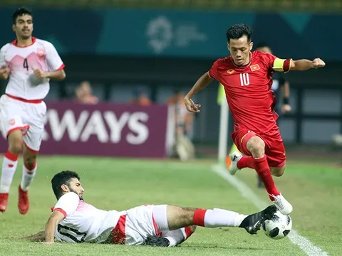 Đội trưởng Văn Quyết nói gì trước trận ra quân tại AFF Cup?