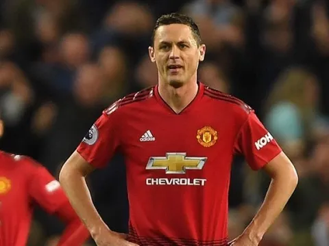 Không Pogba, ai là người đáng trách nhất trong Derby Manchester