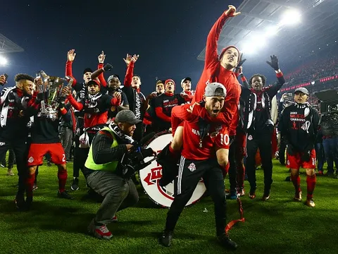 'Kiến nguyên tử' hồi sinh, đưa Toronto FC đến danh hiệu MLS