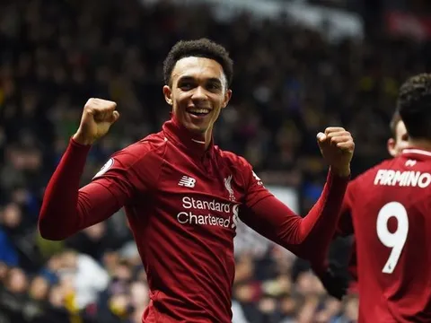 Klopp đang sử dụng 'Gerrard mới' quá phí phạm