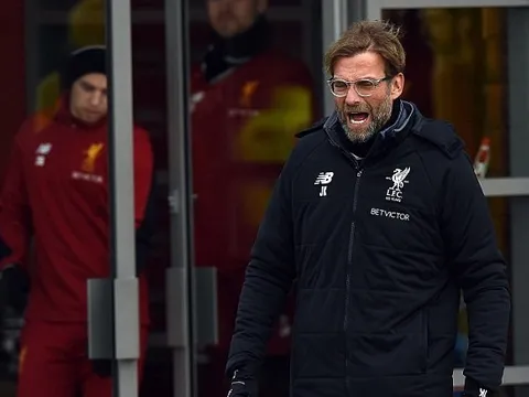 Klopp hò hét trên sân tập, Liverpool sẵn sàng 'làm gỏi' Everton
