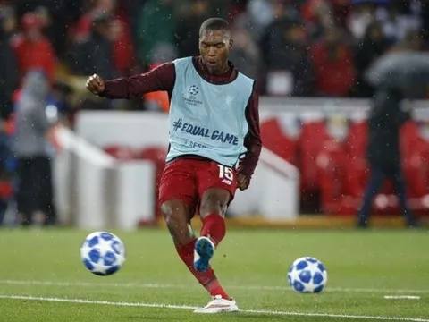 Klopp lí giải vì sao chọn Sturridge thay Firmino