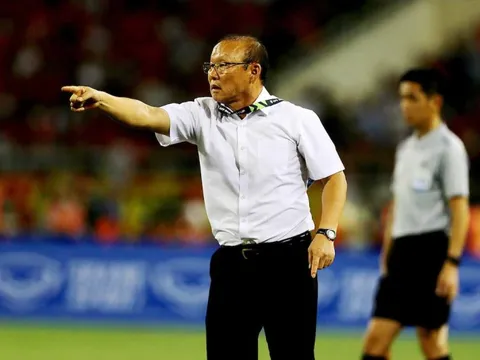 Giúp Việt Nam vô địch AFF Cup, thầy Park được nhiều CLB Hàn chèo kéo
