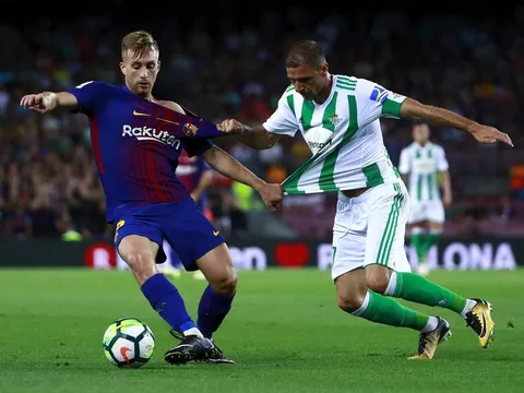 Kỷ lục của Joaquin mà hiện tại Messi không thể vượt qua