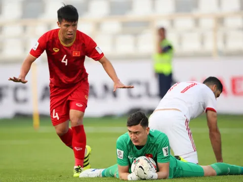 Báo châu Á chỉ ra tuyển thủ Việt Nam chơi "dưới sức" trong trận gặp Iran