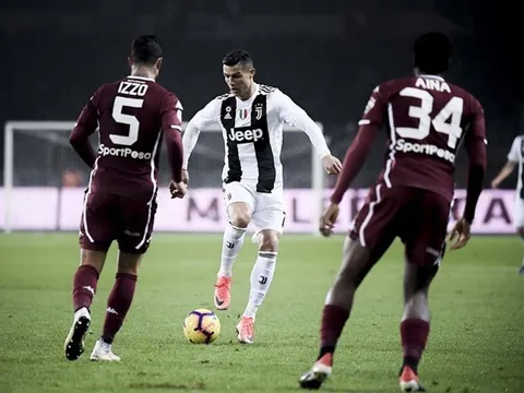 Ronaldo và trận derby Turin đáng nhớ