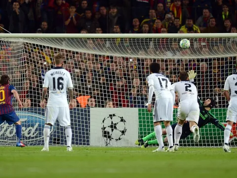La Liga hết thời, Ronaldo và Messi sẽ văng khỏi Champions League