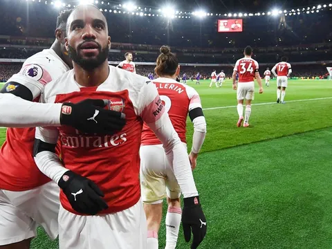 Lacazette - Sát thủ một thời và ngày trở lại vũ đài ánh sáng
