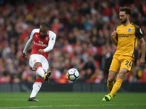 Lacazette: Bóng đá Anh thật đáng sợ