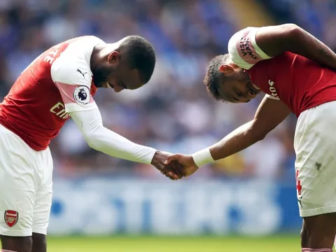 Lacazette lên tiếng về mối quan hệ với Aubameyang