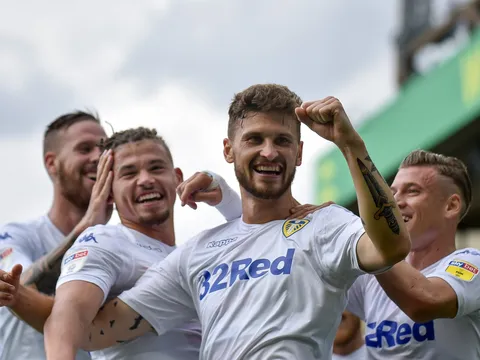 Lại thắng hủy diệt, Leeds quá đáng sợ dưới tay 'phù thủy' Bielsa