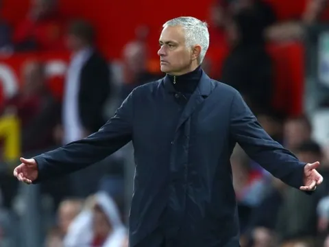 Lại vạ miệng thiếu kiềm chế, Mourinho đứng trước nguy cơ báo hại M.U