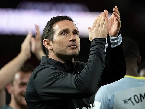 Lampard: "Tôi sốc khi thắng Man United"