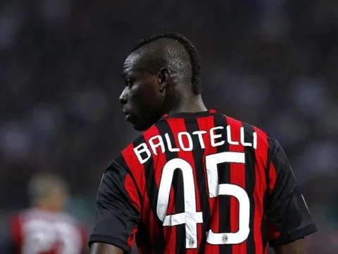 Lần đầu Balotelli hiểu cảm giác sút hỏng phạt đền