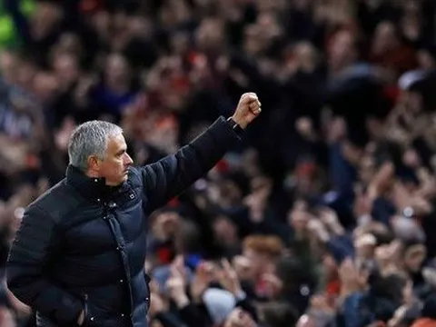 Cuối cùng, Mourinho cùng fan Quỷ đỏ đã đồng quan điểm về một chuyện