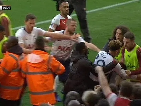 Lao vào "quyết ăn thua đủ" với Alli, Ramsey ghi điểm tuyệt đối với Emery