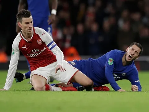 Rio Ferdinand: "Vì Sarri, hai ngôi sao lớn nhất của Chelsea đang bị lãng phí"