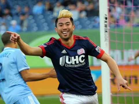 Điểm tin bóng đá Việt Nam sáng 22/10: Lee Nguyễn khoác áo ĐT Việt Nam, GĐKT người Hàn được ca ngợi ở HAGL