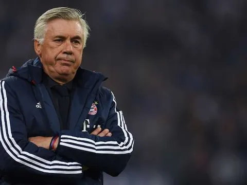 Leicester đòi mời Ancelotti, ngay cả CĐV ruột cũng chẳng tin