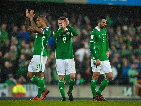 Lép vế hoàn toàn, O'Neil cùng học trò chỉ biết lắc đầu ngao ngán