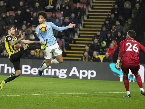 Leroy Sane nhắm tịt mắt vẫn ghi bàn vào lưới cựu thủ thành M.U