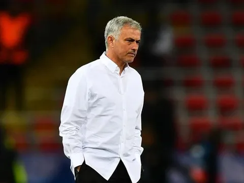 Lí do thực sự khiến Man Utd HỖN LOẠN ở mùa giải năm nay